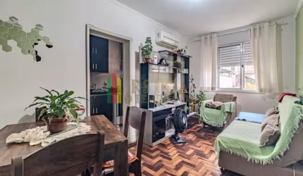 Apartamento com 2 quartos à venda na Rua Dezessete de Junho, 926, Menino Deus, Porto Alegre por R$ 288.000