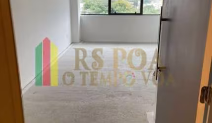 Sala comercial à venda na Avenida Teresópolis, 2438, Teresópolis, Porto Alegre por R$ 410.000