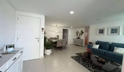 Apartamento com 4 dormitórios, sendo 2 suítes à venda, 136 m² por R$ 1.100.000,00  Cabo Branco - João Pessoa/PB
