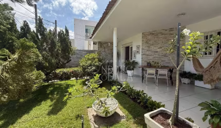 Casa a venda na melhor região da praia do bessa, próximo aos parques, Parayba Mall, com 4 quartos, piscina e área gourmet- R$ 1.050.000,00mil