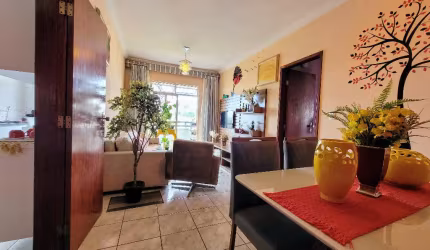 Lindo apartamento pronto para morar, próximo a colégios , faculdades e comércios.