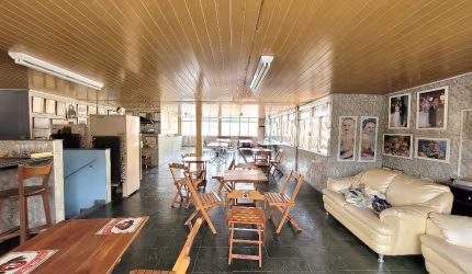 Lindo sobrado com terraço e apenas um lance de escada!!