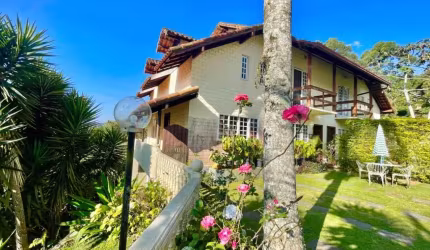 Casa em condomínio fechado com 5 quartos à venda na Rua Waldemar de Assis Ribeiro, 155, Cascata Guarani, Teresópolis, 130 m2 por R$ 780.000