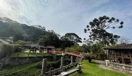 Casa em condomínio fechado com 5 quartos à venda na Avenida Comandante Hilton Machado, 10, Fazenda Boa Fé, Teresópolis por R$ 700.000