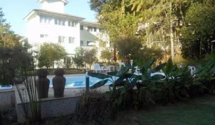 Casa a venda em condomínio no COMARY