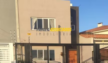 Casa com 3 quartos à venda na Doutor Carlos Camorali, 181, Centro, Pelotas por R$ 721.000