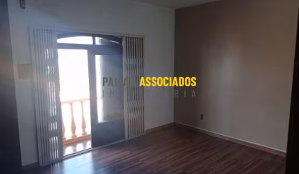 Casa com 3 quartos à venda na Allan Kardec, 214, Fragata, Pelotas por R$ 580.000