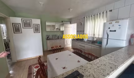 Casa com 2 quartos à venda na Marquês de Olinda, 881, Três Vendas, Pelotas por R$ 400.000