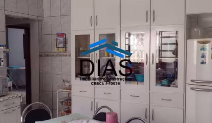 CASA AMPLA COM 3 DORMITÓRIOS NO RESIDENCIAL IGUATEMI
