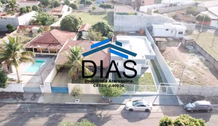 RANCHO EM BORBOREMA TRÊS DORMITÓRIOS ESPAÇO GOURMET PISCINA