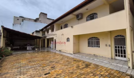 Casa no bairro Grã Duquesa