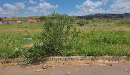 Lote no bairro Parque Olímpico 2