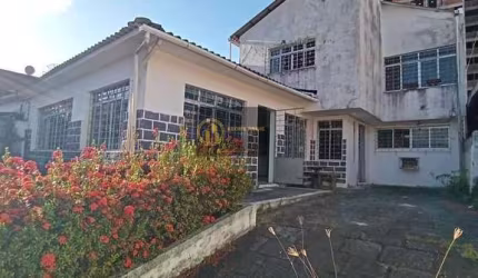 Casa com 11 quartos, 320m², à venda em Recife, Torre