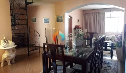 Botafogo, Casa Duplex, 4 Quartos, 180M2, com Charme e Ótima Localização em Vila Aconchegante e Char