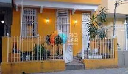 Casa residencial ou comercial, Botafogo, 6 quartos, todos com banheiro, grande salão na frente e co