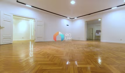 Flamengo, Apartamento, 4 Quartos sendo 2 Suítes, 2 Banheiros Sociais, 2 Salas Amplas, 2 Dependência