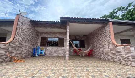 Casa para Venda em Matinhos, Balneário Ipacaraí, 3 dormitórios, 2 banheiros, 2 vagas