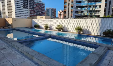 ALUGUEL apartamento 3 suítes,  bairro Cocó - Praça Martins Dourado, lazer com piscina, 1º andar.