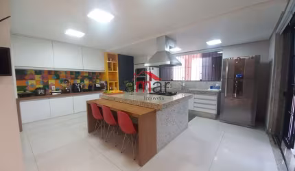 Casa com 3 quartos à venda no Castelo, Belo Horizonte  por R$ 1.890.000