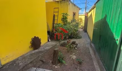 Casa com 2 quartos à venda na Santa Amélia, Belo Horizonte  por R$ 480.000