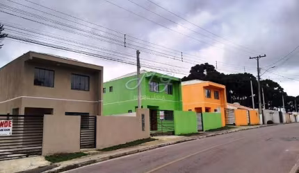 Sobrado à venda no bairro Florestal em Quatro Barras/PR