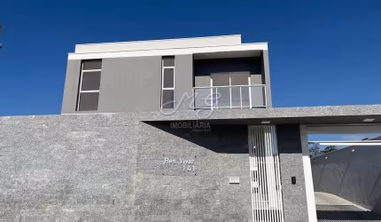 Sobrado à venda no bairro Orestes Thá em Quatro Barras/PR