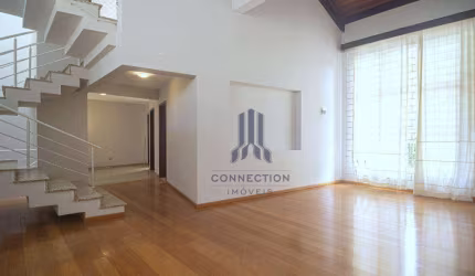 Sobrado com 3 dormitórios para alugar, 246 m² por R$ 5.543,24/mês - Mossunguê - Curitiba/PR