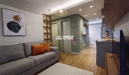 Apartamento de 3/4 sendo uma suíte com 2 vagas de garagem, em Condomínio com laz
