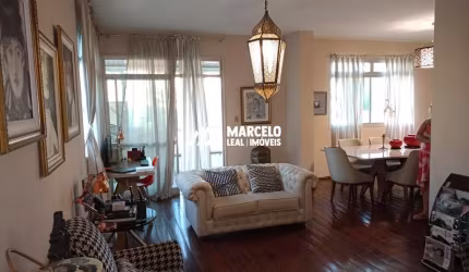 Apartamento com  168M² de área útil com 3 quartos, 01 suíte em uma ótima localiz