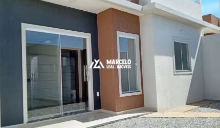 Vendo Casas de 2 quartos sendo 01 suíte em fase final de finalização  no bairro