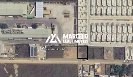 Alugo terreno com 24 mts de frente por 30 mts de fundo em rua asfaltada no Bairr