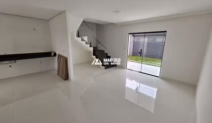 Casa a venda c/ 2 suítes no Felícia