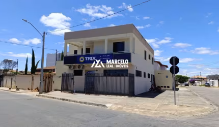 Alugo apto tipo casa de 1 andar com 110 m² com 3/4 sendo 01 suite + garagem e to