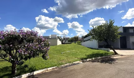 Terreno em condomínio fechado à venda na Primo Eleutério, 232, Jardim São Luiz, Piracicaba por R$ 325.000