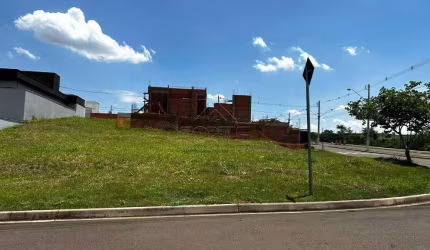 Terreno em condomínio fechado à venda no Bongue, Piracicaba  por R$ 330.000