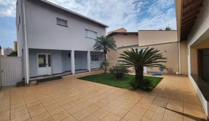 Casa com 3 quartos à venda no Parque Santa Cecília, Piracicaba  por R$ 850.000