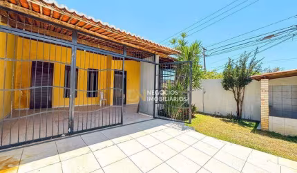 Casa com 4 dormitórios sendo 2 suítes à venda, 165 m² por R$ 360.000 - Nova Parnamirim - Parnamirim/RN