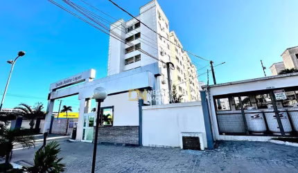 Apartamento com 2 dormitórios à venda, 52 m² por R$ 215.000,00 - Pajuçara - Natal/RN