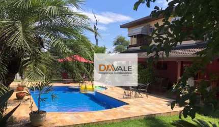 Maravilhosa Casa em Condomínio Fechado Alto Padrão