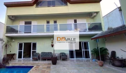 Sobrado à venda, 282 m² por R$ 800.000,00 - Vila Santos - Caçapava/SP