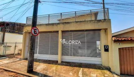 Casa com 5 quartos para alugar, 270 m² por R$ 4.698/mês - Vila Hortência - Sorocaba/SP