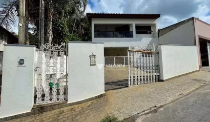 Casa com 3 dormitórios à venda, 500 m² por R$ 800.000,00 - Vossoroca - Votorantim/SP