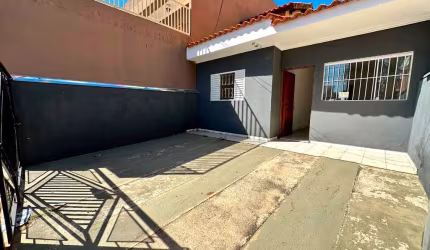 Casa com 2 dormitórios à venda, 65 m² por R$ 320.000,00 - Jardim Residencial Villa Amato - Sorocaba/SP
