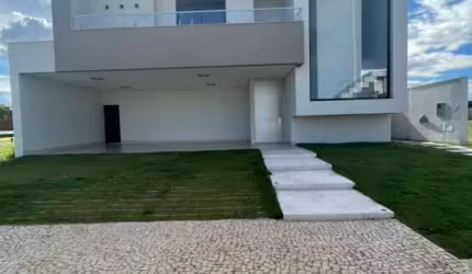 Casa com 4 suítes, duplex no Condomínio Jardim Versalhes em Uberlândia!
