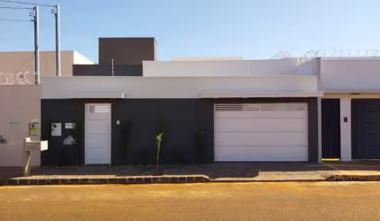 Casa com 3 quartos à venda no bairro Jardim Veneza em Uberlândia