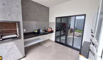 Casa com 3/4 à venda na Zona Sul de Uberlândia, bairro Laranjeiras!