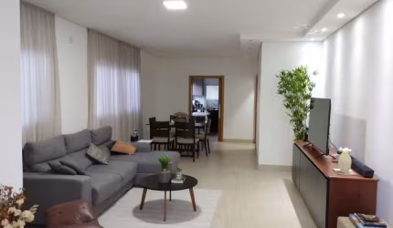 Imperdível: Casa à venda em Uberlândia-MG, Morada da Colina, 4 quartos, 2 suítes, 2 salas, 6 banheiros, 6 vagas, 262m².