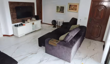 Excelente apartamento, 214m² com 4 suítes - Praia do Tombo e poucos metros da praia de Astúrias - Guarujá