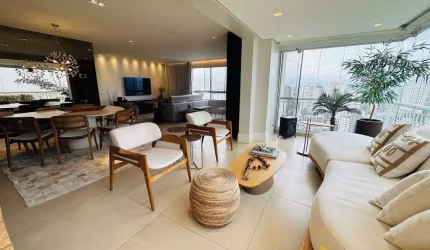 Impecável apartamento 260m², 4 dormitórios, sendo 3 suítes, varanda com churrasqueira e lazer completo