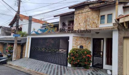 Lindo Sobrado à Venda com 3 dormitórios, 3 suítes, hidromassagem, 5 vagas,  Parque Espacial, São Bernardo do Campo